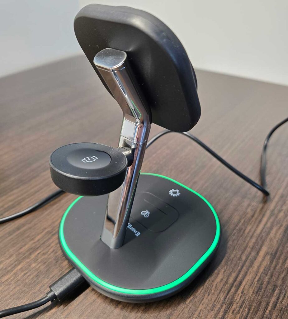 EnergyCell-Qi2-Wireless-Charging-Station