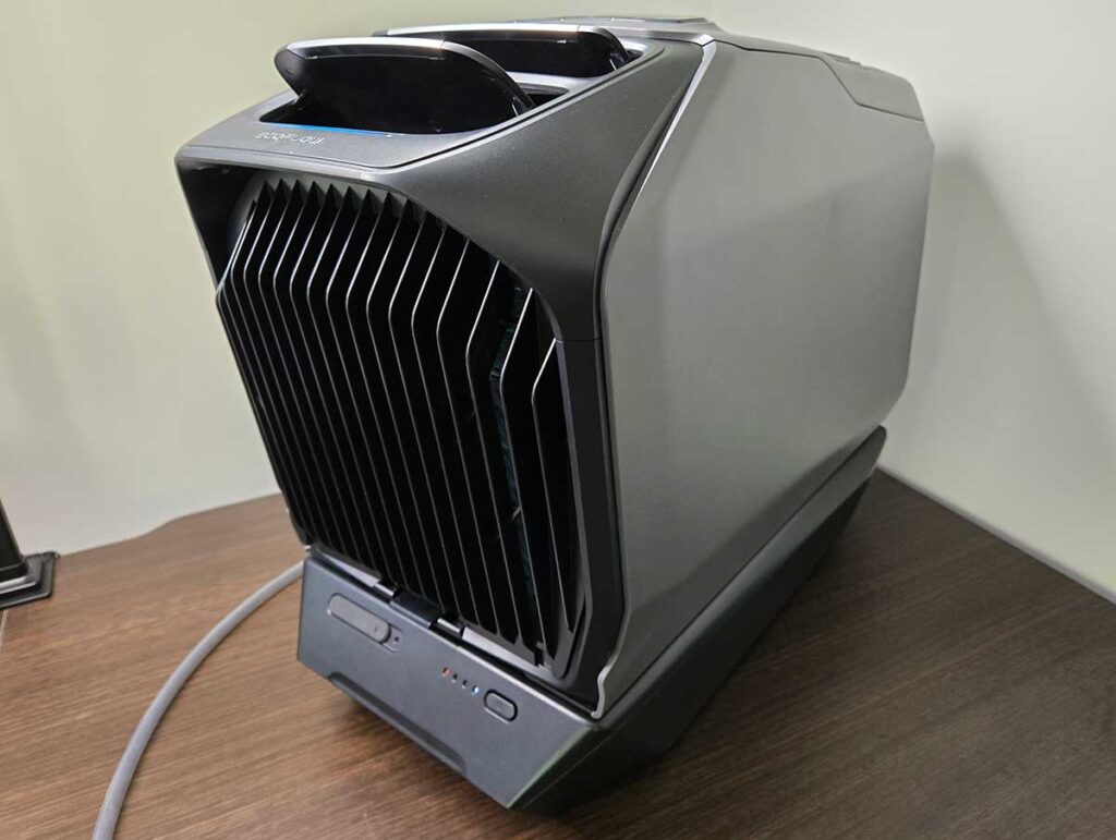 ecoflow-wave-3 with battery attached