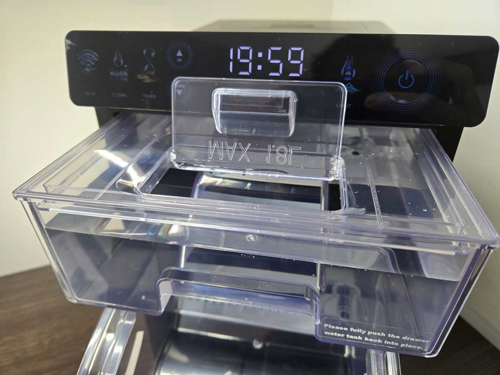 ecozy-Countertop-Nugget-Ice-Maker-water tank