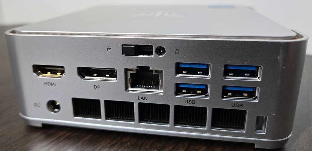 KAMRUI-Pinova-P2-Mini-PC-ports